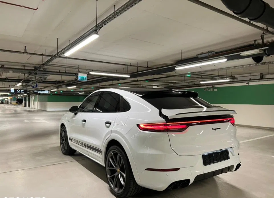 mazowieckie Porsche Cayenne cena 619000 przebieg: 1050, rok produkcji 2022 z Przysucha